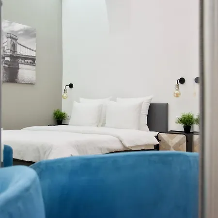 Apartment Standard Apartment By Hi5 - Nagysandor Street