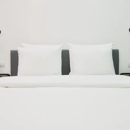 Apartment Standard Apartment By Hi5 - Nagysandor Street *