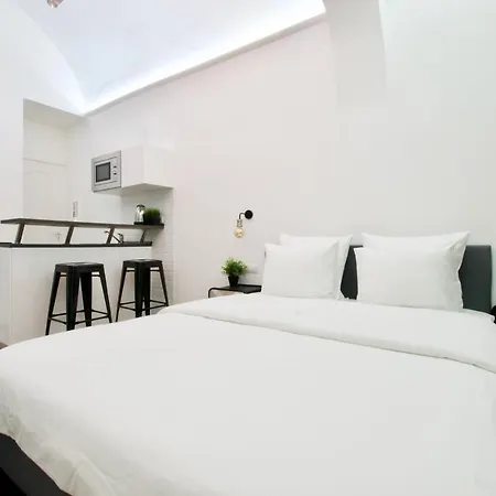 Standard Apartment By Hi5 - Nagysandor Street Lägenhet