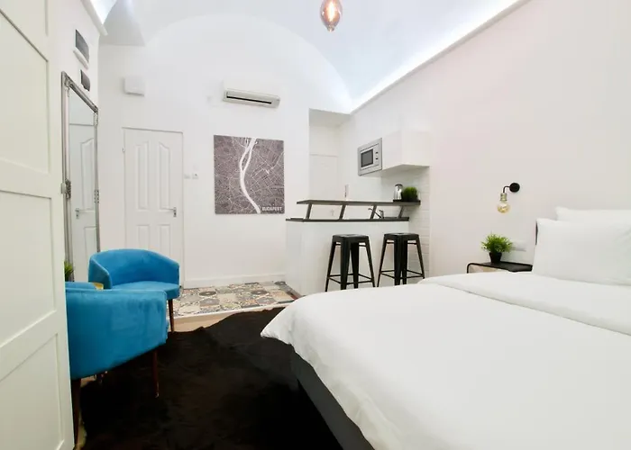 Standard By Hi5 - Nagysandor Street * بودابست