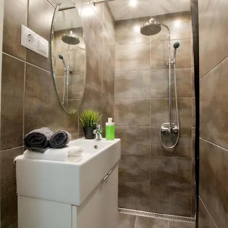 Standard Apartment By Hi5 - Nagysandor Street